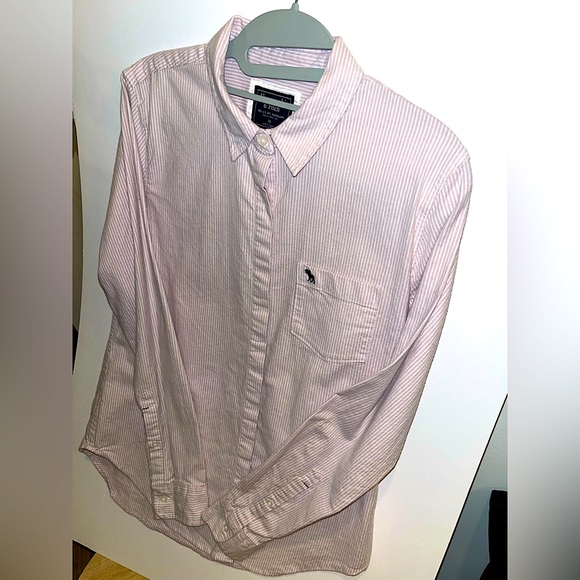 A&F NWOT Button Up - Picture 2 of 10